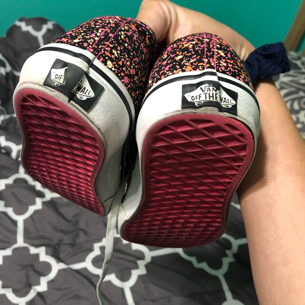 Vans - Picture 3 of 5